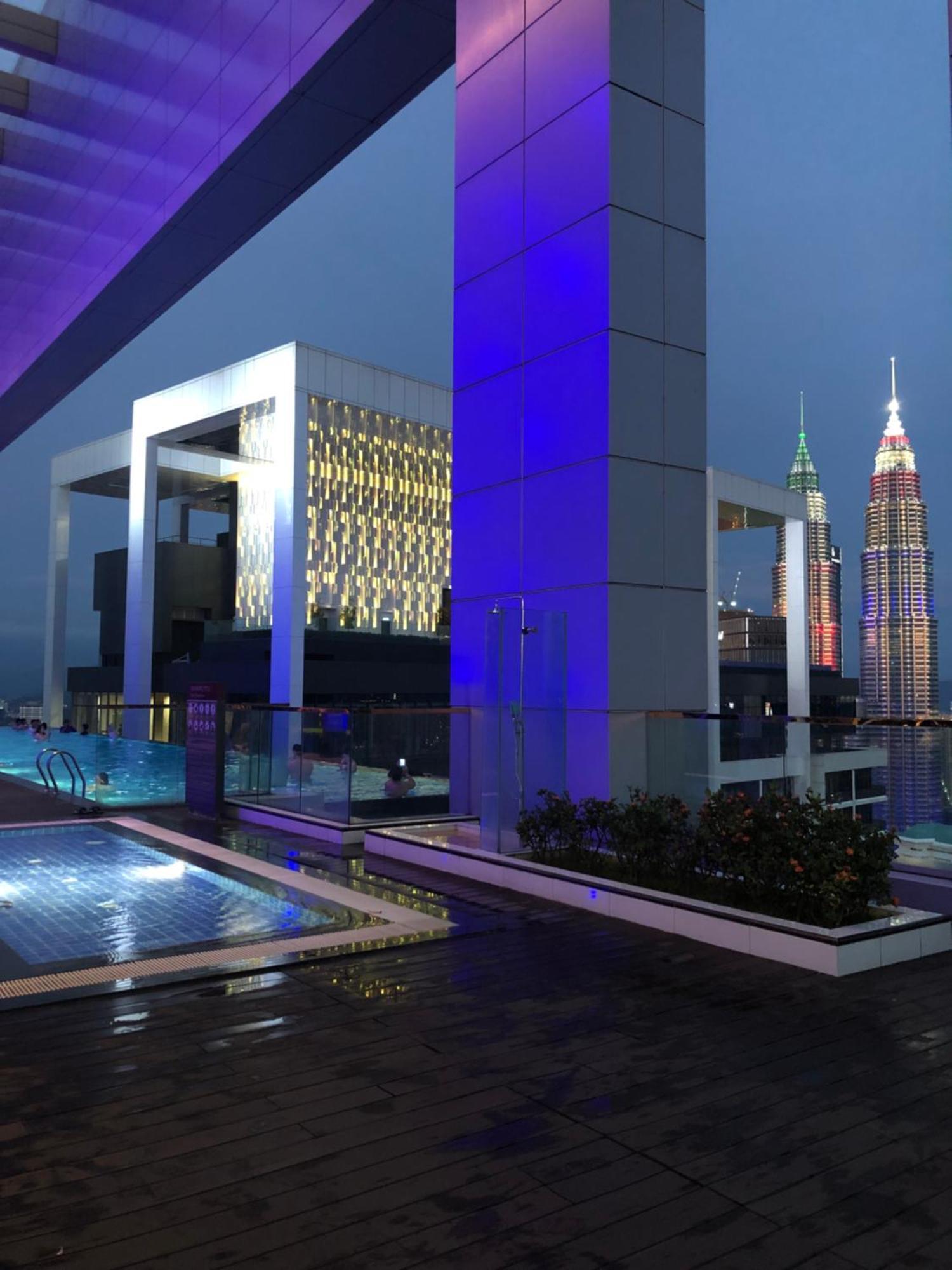 Platinum Klcc Pool View Apartment Kuala Lumpur Exterior photo