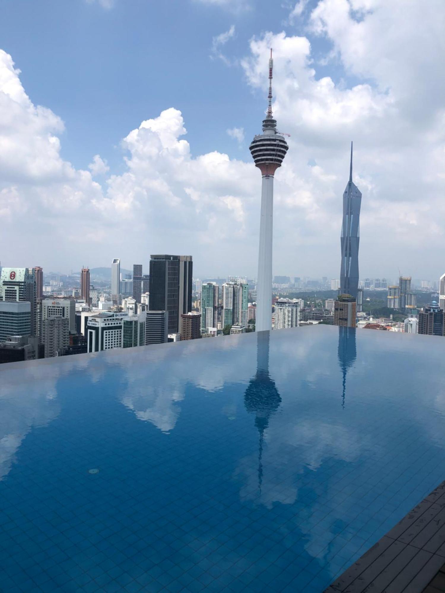 Platinum Klcc Pool View Apartment Kuala Lumpur Exterior photo